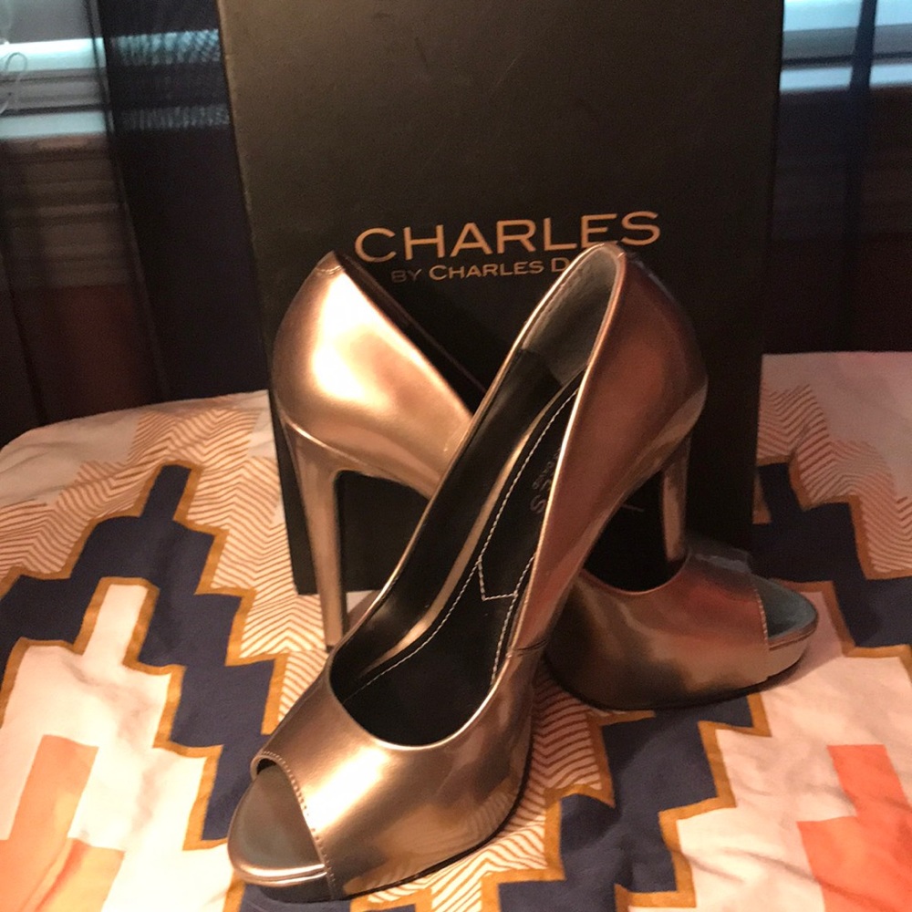 Charles David peep toe pump